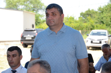 Axtaçı kənd sakinləri ilə növbəti səyyar qəbul keçirilib