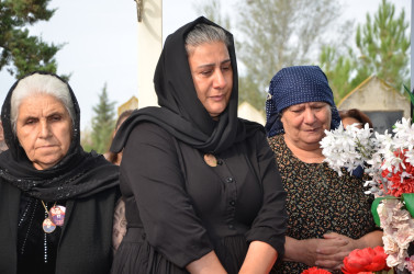 İcra başçısı şəhid Məlik Zülfüqarovun anım tədbirində iştirak edib.