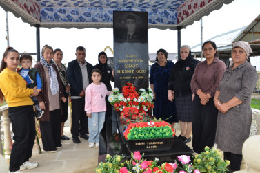 İcra başçısı şəhid İsmət Məmmədovun anım tədbirində iştirak edib.
