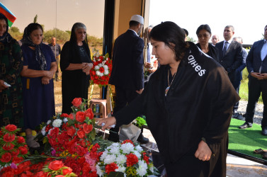 İcra başçısı şəhid Şahid Əkbərovun anım tədbirində iştirak edib.