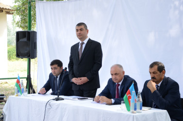 Avqustun 12-də Öyləqulu kənd sakinləri ilə səyyar qəbul keçirilib.
