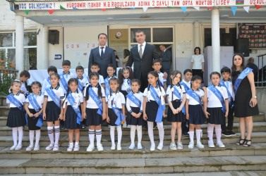 M.Ə.Rəsulzadə adına şəhər 2 nömrəli məktəbdə Son zəng tədbiri keçirilib.