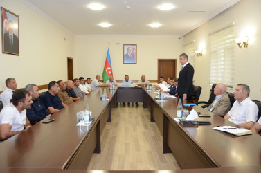 Kürdəmir rayonunda pambıq istehsalçıları ilə görüş keçirilib.