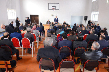 Qarasaqqal kəndində sakinlər ilə səyyar qəbul keçirilib