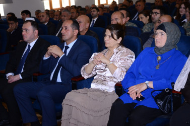 Kürdəmirdə Ümummilli Lider Heydər Əliyevin anadan olmasının 103 illiyi qeyd olunub.