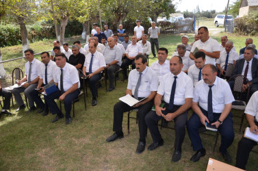 Qoçulu kənd sakinləri ilə səyyar qəbul keçirilib