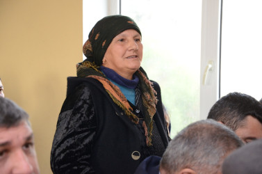 Carlı kəndində sakinlər ilə səyyar qəbul keçirilib