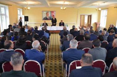 Oktyabrın 22-də Carlı kənd sakinləri ilə səyyar qəbul keçirilib.