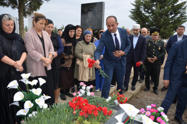 İcra başçısı şəhid Ramil Quliyevin anım tədbirində iştirak edib.