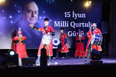 15 İyun – Milli Qurtuluş Günü münasibətiləümumrayon konsert proqramı təşkil olunub.