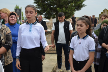 İcra başçısı şəhid Ramil Quliyevin anım tədbirində iştirak edib.