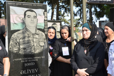 İcra başçısı şəhid Ziyadxan Əliyevin anım tədbirində iştirak edib.