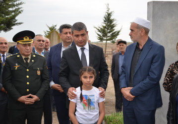 İcra başçısı şəhid Ramil Quliyevin anım tədbirində iştirak edib.