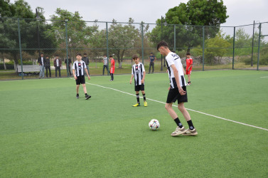 Ümummilli lider Heydər Əliyevin anadan olmasının 102 illiyinə həsr edilmiş ümumtəhsil məktəblərin komandaları arasında minifutbol idman növü üzrə rayon turniri start götürüb.