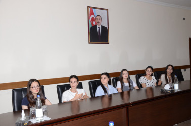 Avqustun 14-də Kürdəmir Rayon İcra Hakimiyyətinin könüllülərinə “Layihələrin hazırlanması və idarə edilməsi” mövzusunda təlim keçirilib.