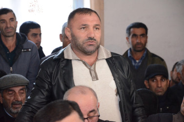 Pirili kəndində sakinlər ilə növbəti səyyar qəbul keçirilib