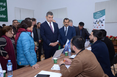 Kürdəmirdə Mərkəzi Aran Regional Məşğulluq Filialının təşkilatçılığı əmək yarmarkası təşkil olunub.