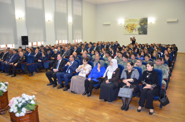 Kürdəmirdə Ümummilli Lider Heydər Əliyevin anadan olmasının 103 illiyi qeyd olunub.