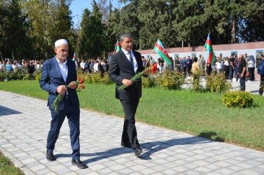 Sentyabrın 27-də Kürdəmir rayonunda Vətən müharibəsi şəhidlərinin xatirəsinə həsr olunmuş Anım Günü tədbiri keçirilib.