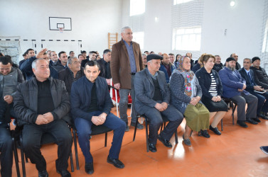 Qarasaqqal kəndində sakinlər ilə səyyar qəbul keçirilib