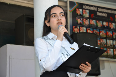 M.Ə.Rəsulzadə adına şəhər 2 nömrəli məktəbdə Son zəng tədbiri keçirilib.