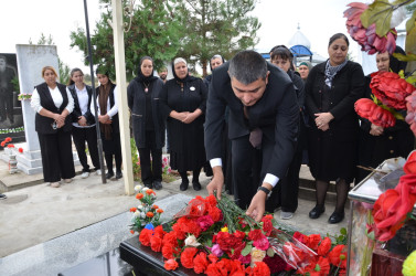 İcra başçısı şəhid Məlik Zülfüqarovun anım tədbirində iştirak edib.