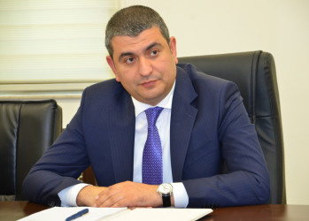 Kürdəmir Rayon İcra Hakimiyyətinin başçısı Elşən Həsənli Sahibkarlarla görüş keçirib.