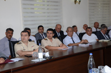 Kürdəmirdə “Fövqəladə halların nəticələrinin aradan qaldırılması zamanı qurumlar arasında koordinasiyanın, qarşılıqlı fəaliyyətinin təşkili” mövzusunda dəyirmi masa keçirilib