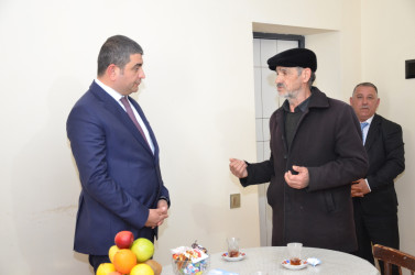 Mollakənd kəndində sakinlər ilə səyyar qəbul keçirilib