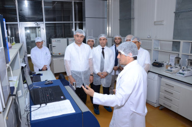 İcra başçısı Kürdəmir rayonunda fəaliyyət göstərən Azərsüd MMC süd emalı zavoduna baxış keçirib.