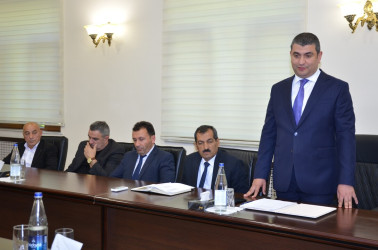 Kürdəmir Rayon İcra Hakimiyyətinin başçısı Elşən Həsənli Sahibkarlarla görüş keçirib.
