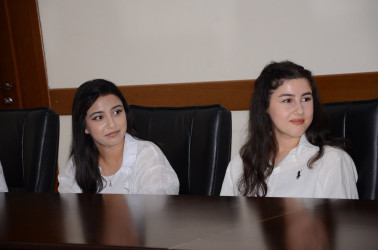 İyulun 30 da Kürdəmir Rayon İcra Hakimiyyətinin könüllülərinin növbəti qrupu ilə görüş keçirilib.
