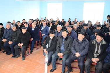 Söyüdlər kənd sakinləri ilə səyyar qəbul keçirilib