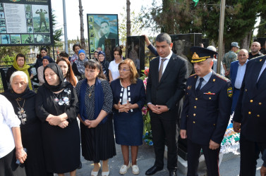 İcra başçısı şəhid Ziyadxan Əliyevin anım tədbirində iştirak edib.