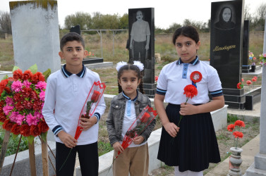 İcra başçısı şəhid Məlik Zülfüqarovun anım tədbirində iştirak edib.