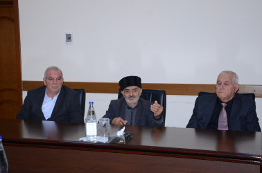 İcra başçısı Elşən Həsənli rayon ağsaqqallarının nümayəndələri ilə görüş keçirib
