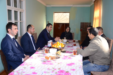 Mollakənd kəndində sakinlər ilə səyyar qəbul keçirilib