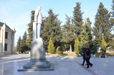 Ailə, Qadın və Uşaq Problemləri üzrə Dövlət Komitəsinin sədri Bahar Muradova Kürdəmirdə vətəndaşları qəbul edib.