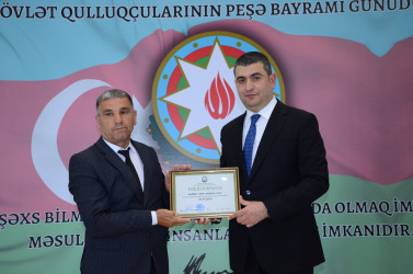 Kürdəmir ASAN Xidmət Mərkəzində 23 iyun - Dövlət Qulluqçularının peşə bayramı günü qeyd olunub
