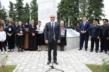 Kürdəmirdə 44 günlük Vətən müharibəsi şəhidlərinin xatirəsinə həsr olunmuş Anım Günü tədbiri keçirilib.