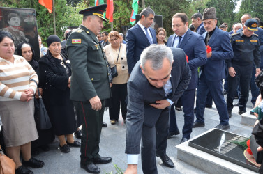 İcra başçısı şəhid Cəmil Həşimlinin anım tədbirində iştirak edib.