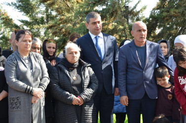 Aprelin 2-də Kürdəmirdə şanlı Aprel döyüşlərinin 10-cu ildönümü qeyd edilib.