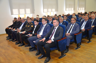 Əhalinin fövqəladə hallara qarşı hazırlığının və məlumatlılıq səviyyəsinin artırılması sahəsində birgə fəaliyyətin rolu” mövzusunda müşavirə keçirilib.
