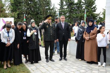 Kürdəmirdə 44 günlük Vətən müharibəsi şəhidlərinin xatirəsinə həsr olunmuş Anım Günü tədbiri keçirilib.