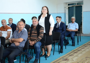 İyunun 3-də Şıxımlı kənd sakinləri ilə səyyar qəbul keçirilib.