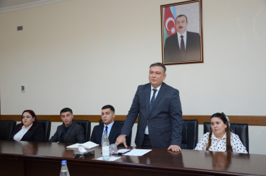 Kürdəmir Rayon İcra Hakimiyyətinin başçısı Elşən Həsənli rayonun fəal gəncləri ilə görüş keçirib.