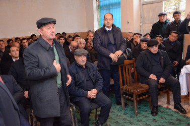 Ərəbqubalı kəndində sakinlər ilə səyyar qəbul keçirilib
