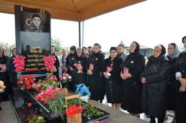 İcra başçısı şəhid Pərviz Novruzovun anım tədbirində iştirak edib.