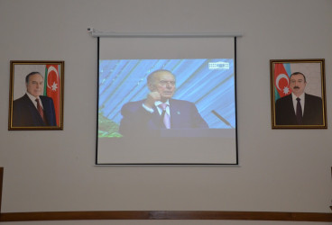 Kürdəmirdə Ümummilli Lider Heydər Əliyevin anadan olmasının 103 illiyi qeyd olunub.