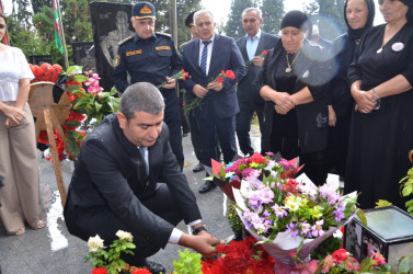 İcra başçısı şəhid Adəm Əliyevin anım tədbirində iştirak edib.